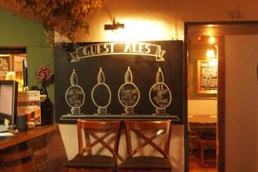 هتل Black Swan Inn