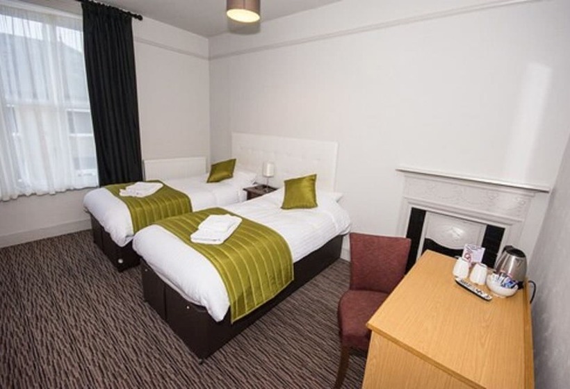 Fryatt Hotel & Bar