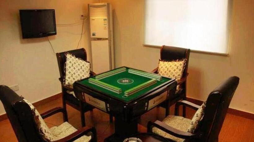 호텔 Greentree Inn Chongming Nanmen Express