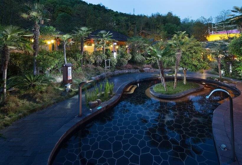 هتل Huitang Huatian City Hot Spring Resort