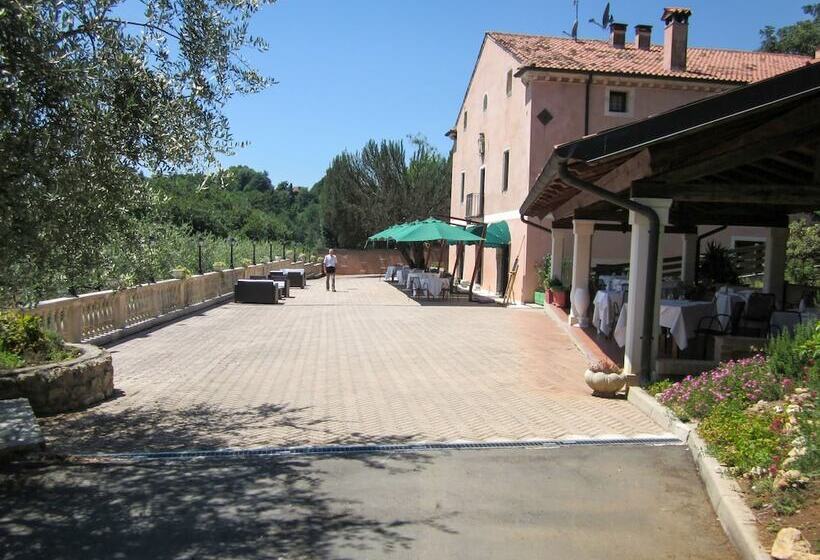 هتل Locanda Degli Ulivi