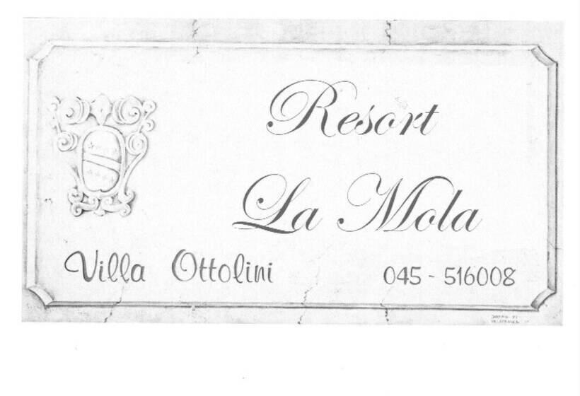 هتل Resort La Mola
