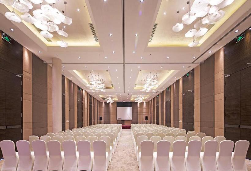 فندق Phoenix Island Resort Sanya