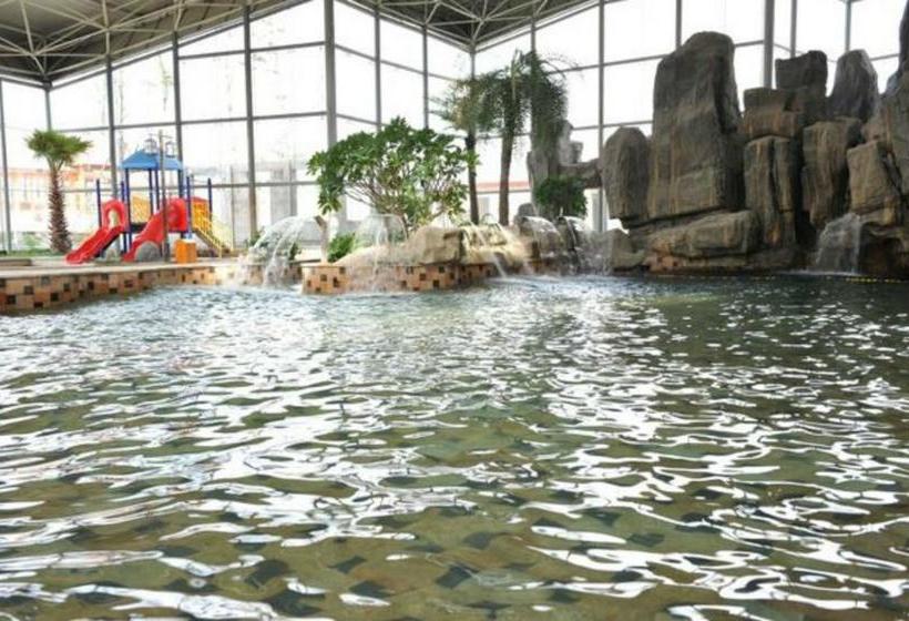 هتل Tangpo Hot Spring Resorts