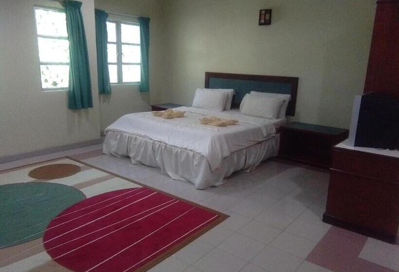 هتل Arwana Inn Tok Bali