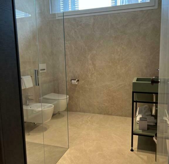 هتل Ceccarini 9 Home Suite Home