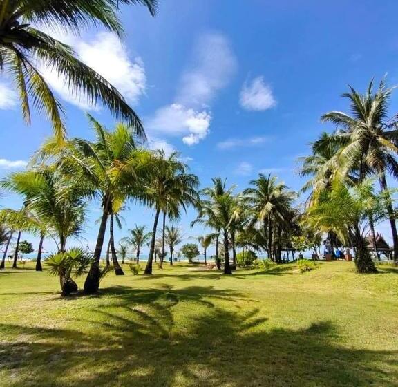 ホテル C&n Kho Khao Beach Resort   Sha Plus