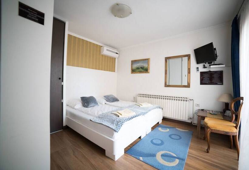 Fotos del hotel Guest House ?iro:  12