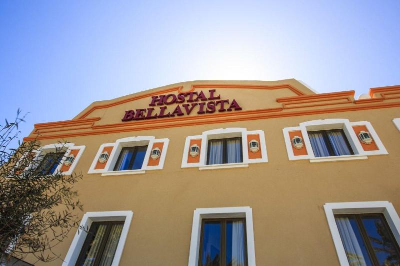 هتل Hostal Bellavista Formentera