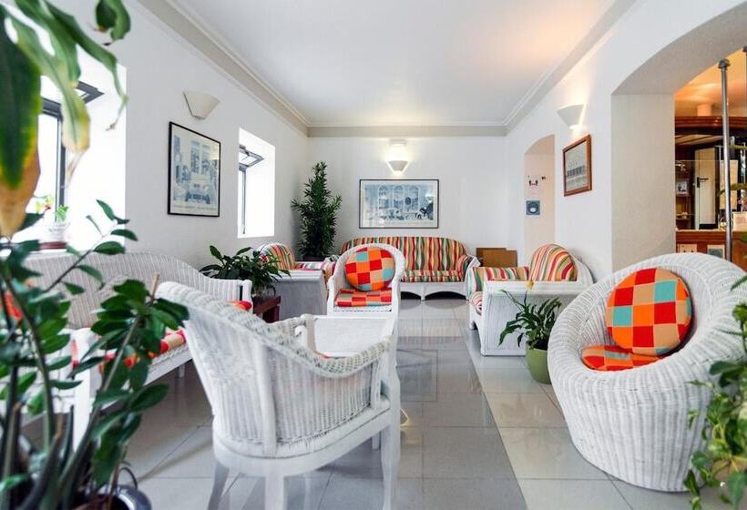 هتل Hostal Bellavista Formentera
