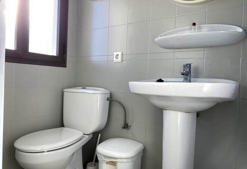 هتل Hostal Bellavista Formentera