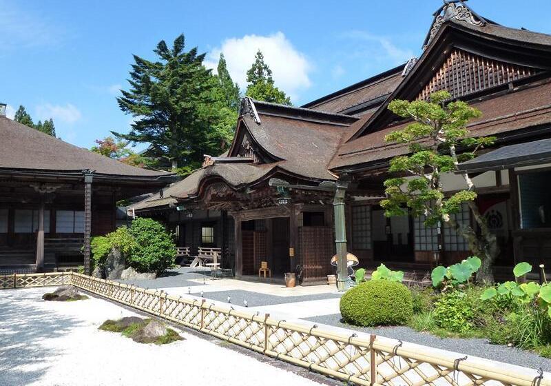 هتل 高野山 宿坊 桜池院  Koyasan Shukubo Yochiin