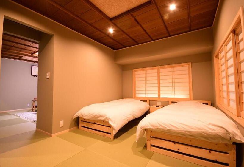 هتل 高野山 宿坊 桜池院  Koyasan Shukubo Yochiin