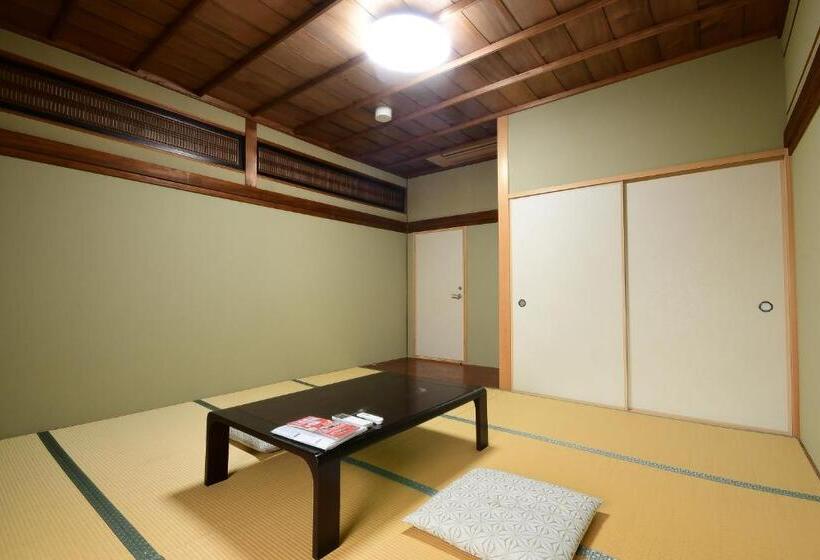 هتل 高野山 宿坊 桜池院  Koyasan Shukubo Yochiin