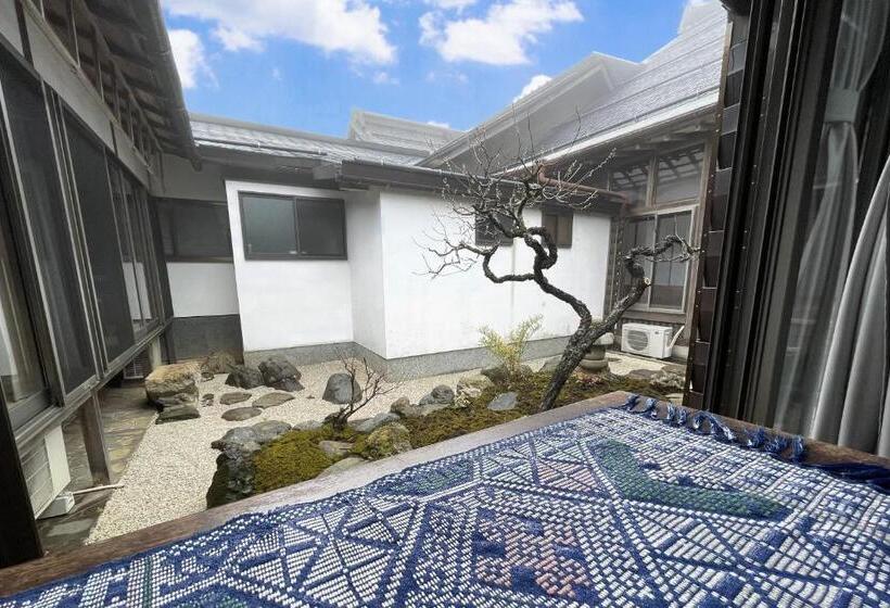 هتل 高野山 宿坊 桜池院  Koyasan Shukubo Yochiin