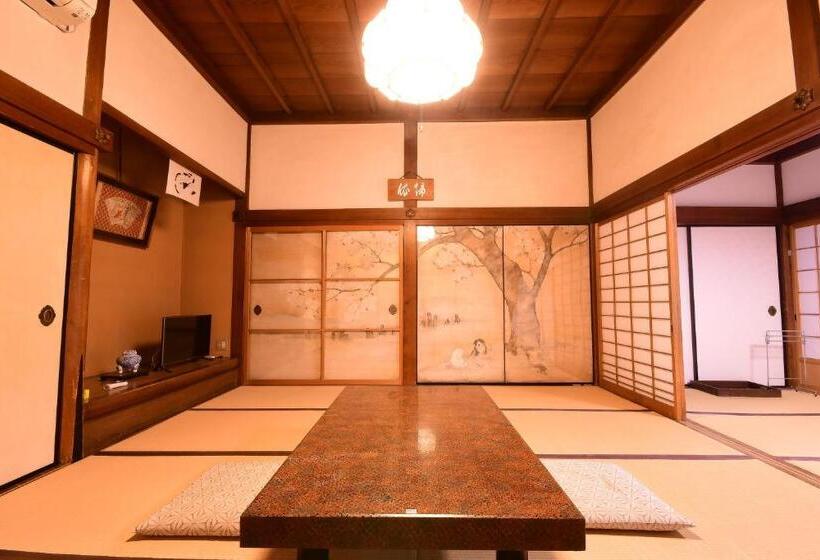 هتل 高野山 宿坊 桜池院  Koyasan Shukubo Yochiin