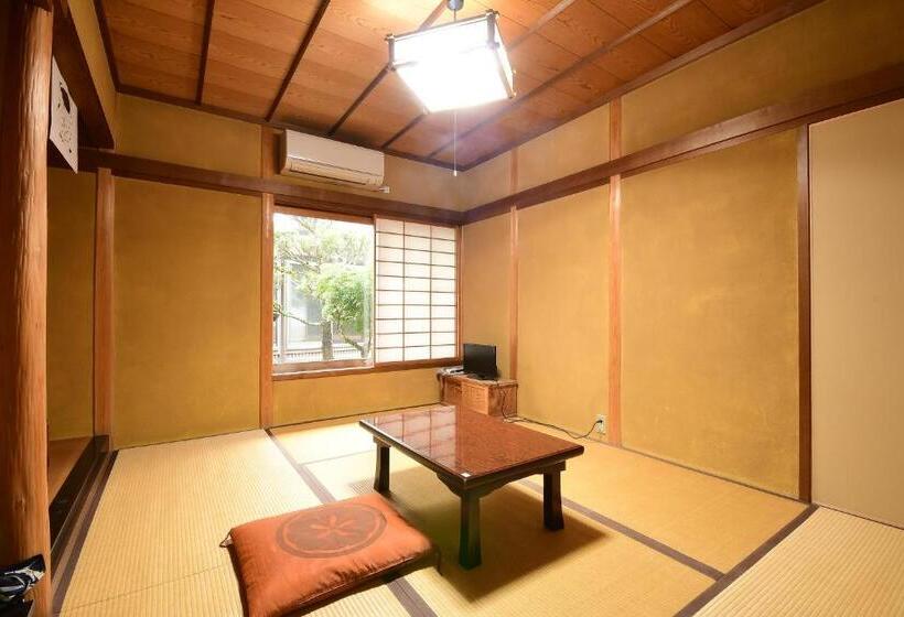 هتل 高野山 宿坊 桜池院  Koyasan Shukubo Yochiin