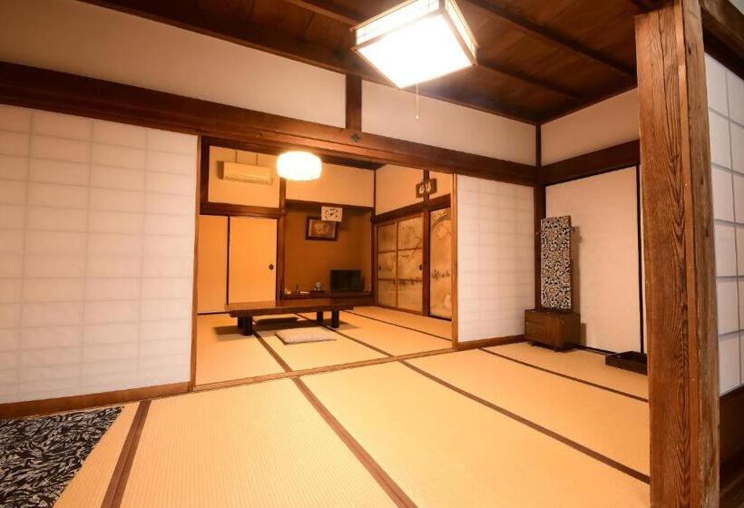 هتل 高野山 宿坊 桜池院  Koyasan Shukubo Yochiin