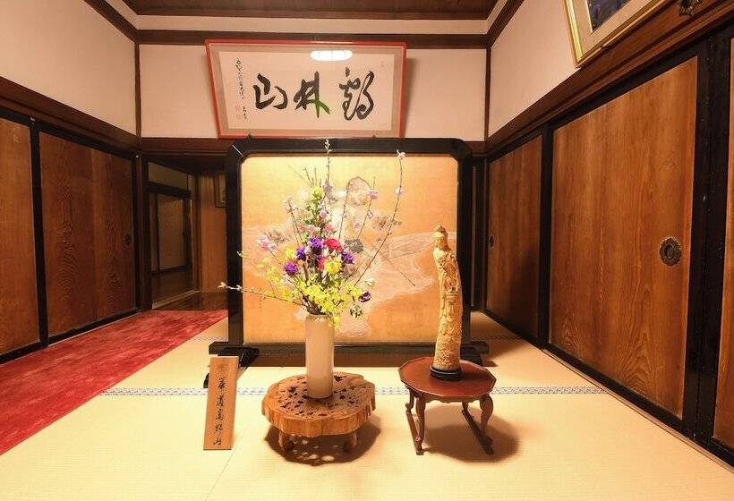 هتل 高野山 宿坊 桜池院  Koyasan Shukubo Yochiin