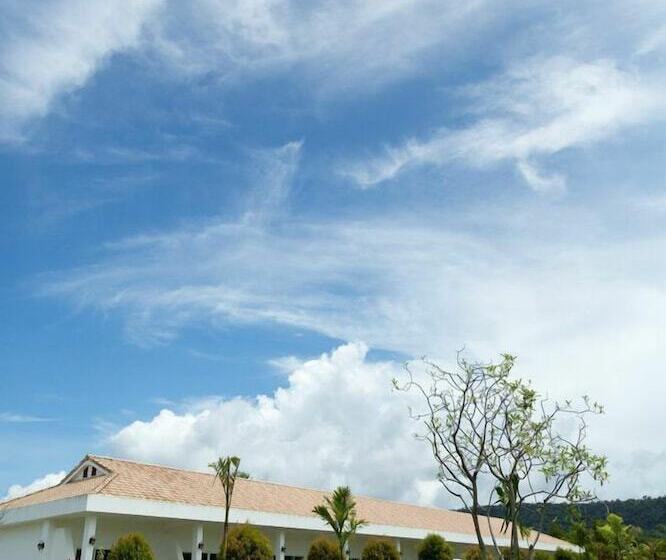هتل Mango Beach Resort