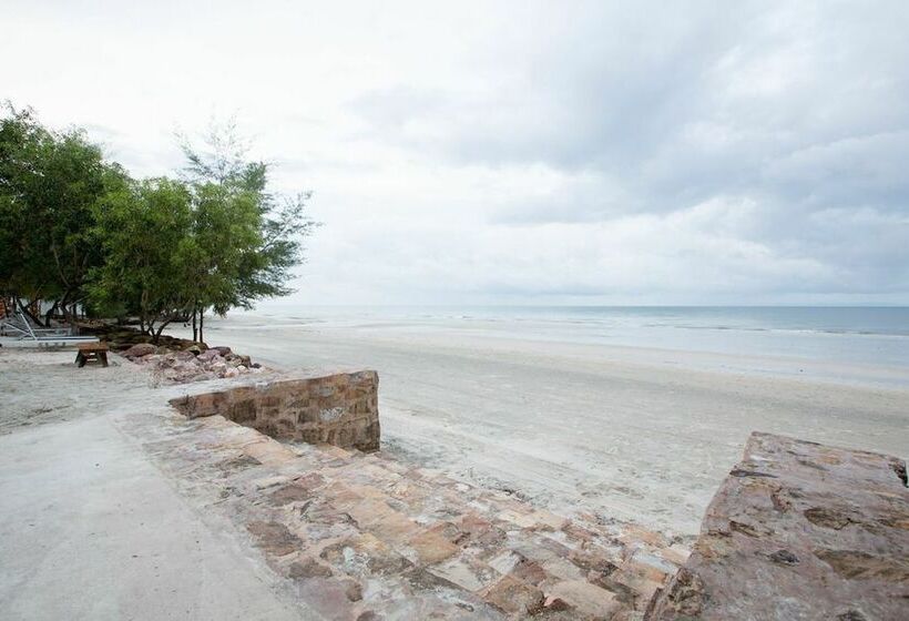 هتل Mango Beach Resort