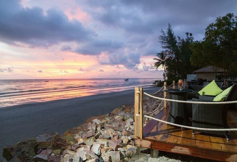 هتل Mango Beach Resort
