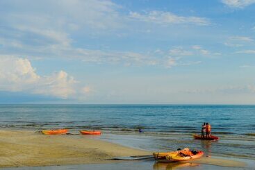 هتل Mango Beach Resort