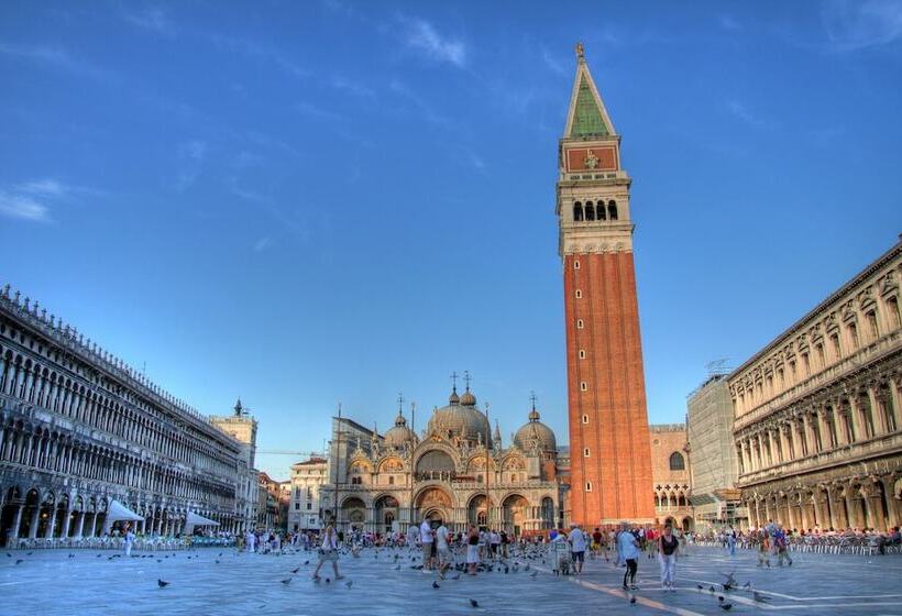 Fotos del hotel Messner Palace:  9