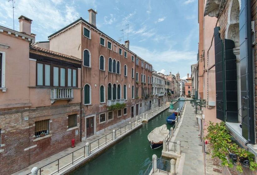 Fotos del hotel Messner Palace:  12