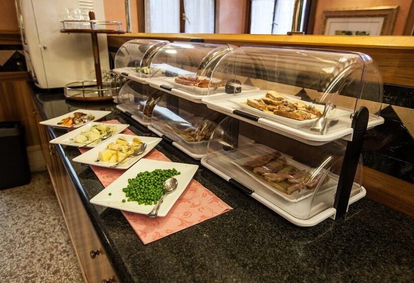 Fotos del hotel Messner Palace:  14