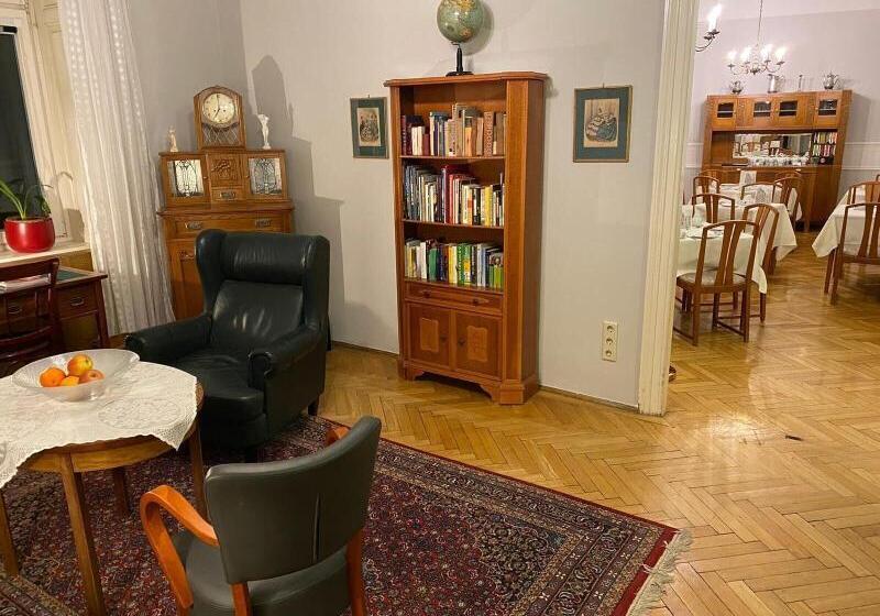 Fotos del hotel Pension Nossek:  8