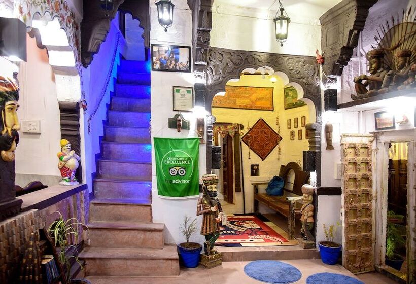 هتل Castle View Heritage Haveli