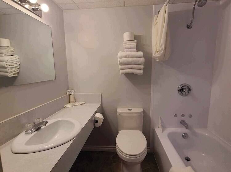 בית מלון כפרי Uptowner