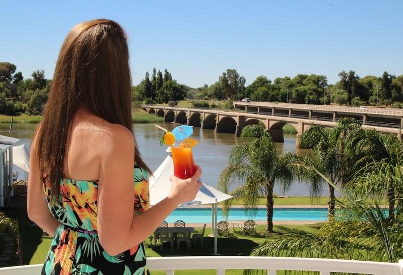 住宿加早餐  Belurana River Manor