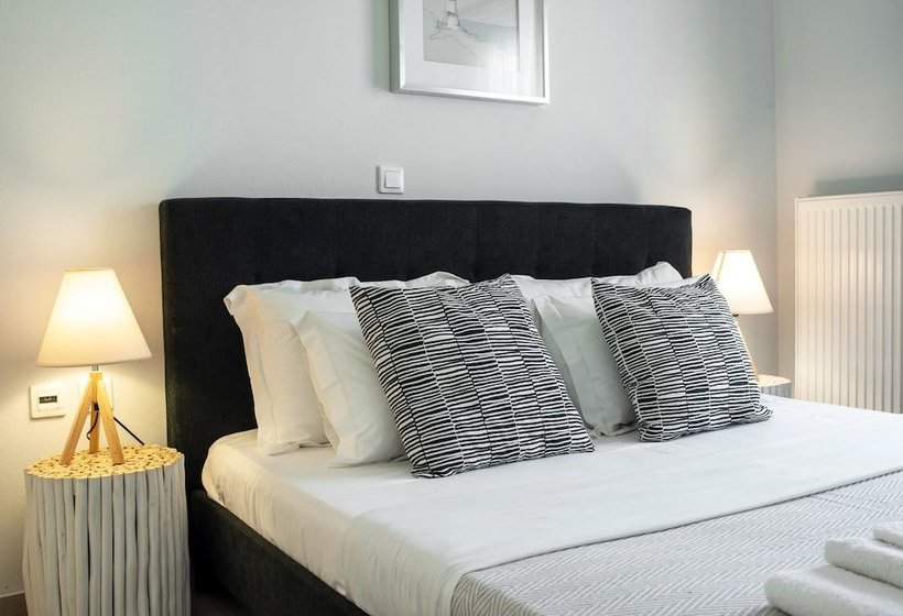 Harmonia House