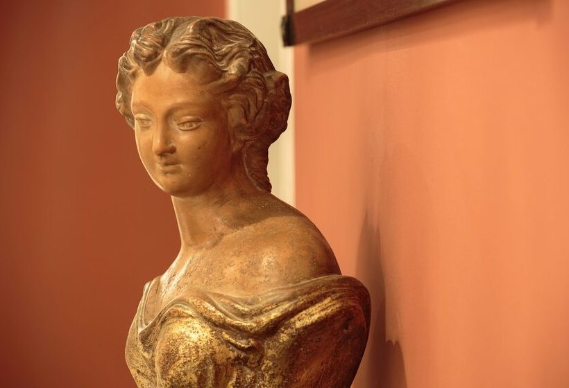 פונדק Dear Lisbon  Palace Chiado Suites