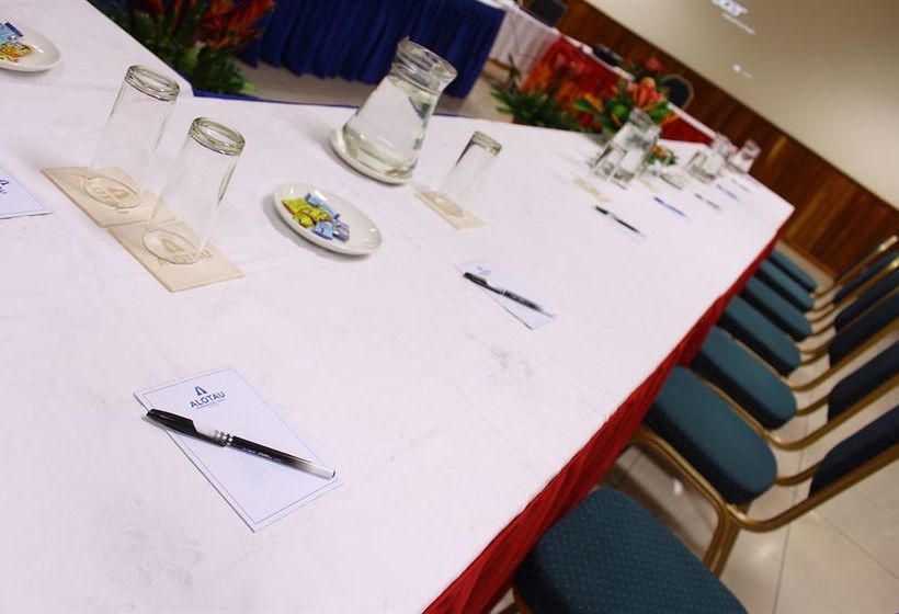 هتل Alotau International