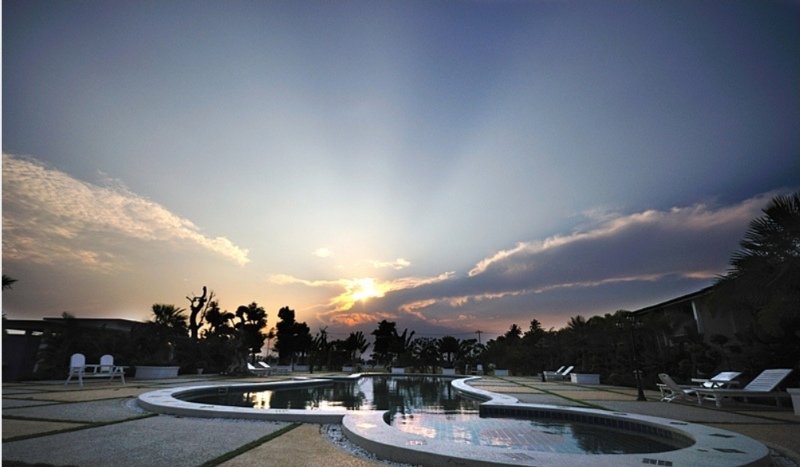 בית מלון כפרי Baan Nakara Resort