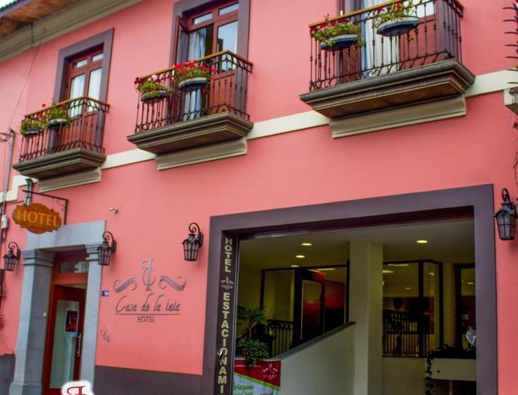 هتل Casa De La Iaia