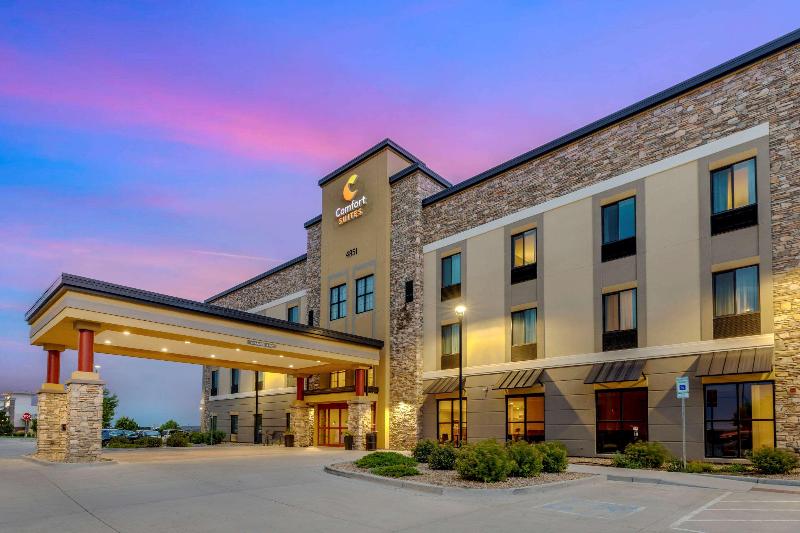 هتل Comfort Suites Loveland