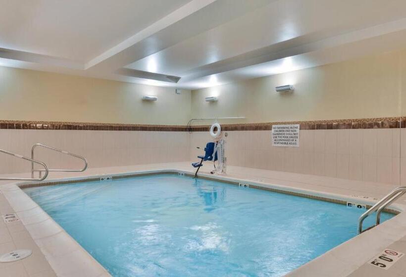 בית מלון כפרי Courtyard By Marriott St Louis Chesterfield