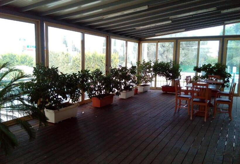 هتل Cybele Guest Accommodation
