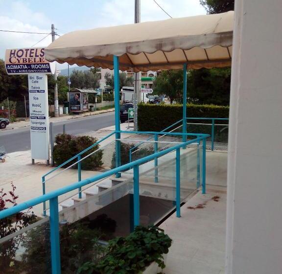 هتل Cybele Guest Accommodation