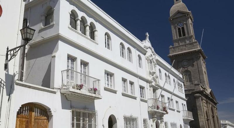 هتل Diego De Almagro La Serena