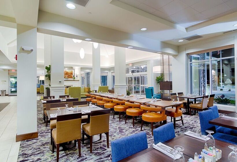 هتل Hilton Garden Inn Salina