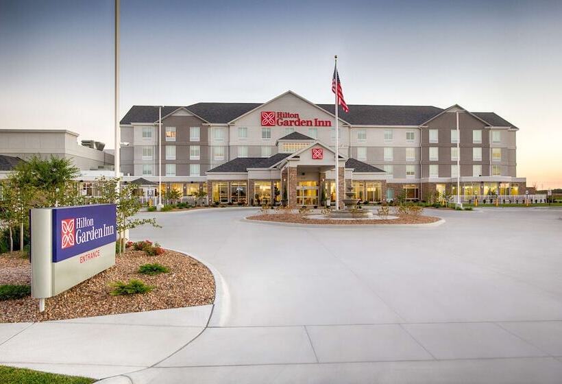 هتل Hilton Garden Inn Salina