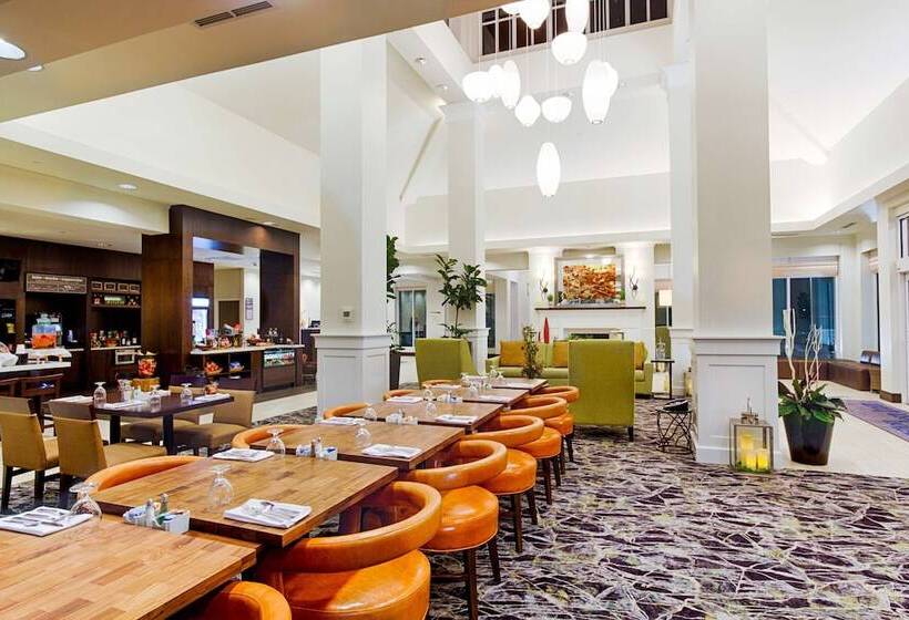 هتل Hilton Garden Inn Salina