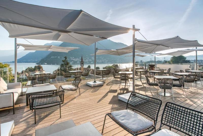 هتل Hilton Lake Como