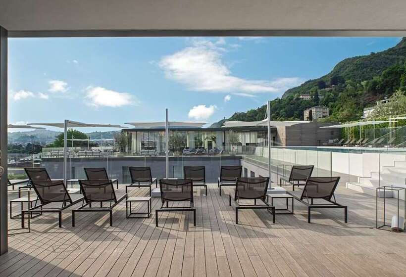 هتل Hilton Lake Como