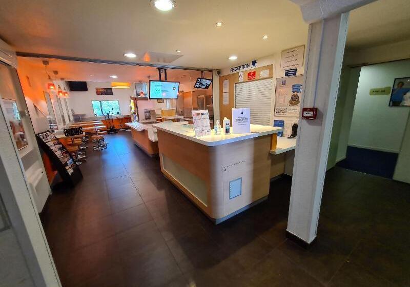 Отель Ibis Budget Cergy Saintchristophe